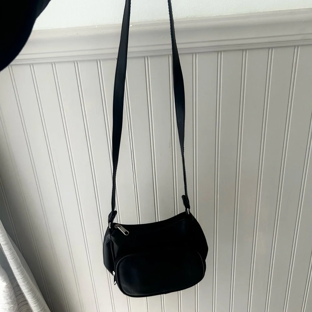 Vintage 90s Chic Black Crossbody Bag Shoulder Purse